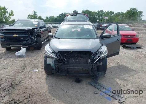 2021 Nissan Kicks Sv Xtronic Cvt z USA, uszkodzony, nr VIN 3N1CP5CV3ML470158